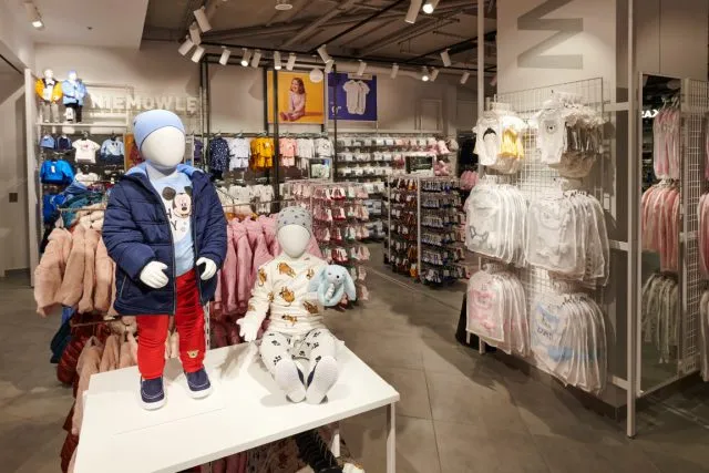Polski sklep z wyjątkowo atrakcyjnymi cenami - SINSAY!
